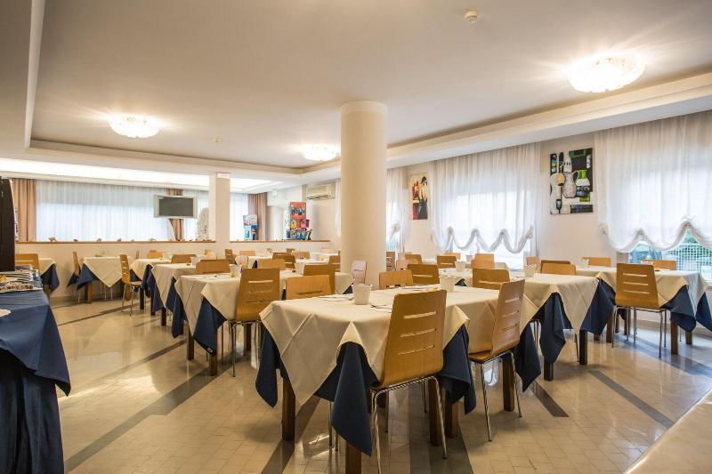 Hotel B&B Nizza Riccione Zewnętrze zdjęcie