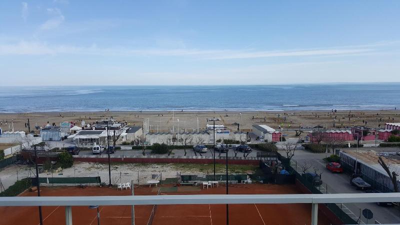 Hotel B&B Nizza Riccione Zewnętrze zdjęcie