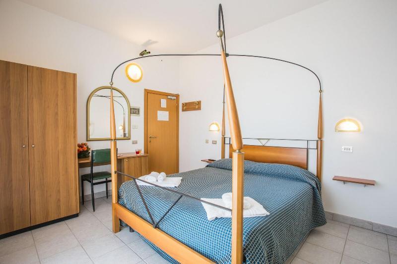 Hotel B&B Nizza Riccione Zewnętrze zdjęcie
