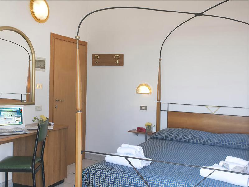 Hotel B&B Nizza Riccione Zewnętrze zdjęcie