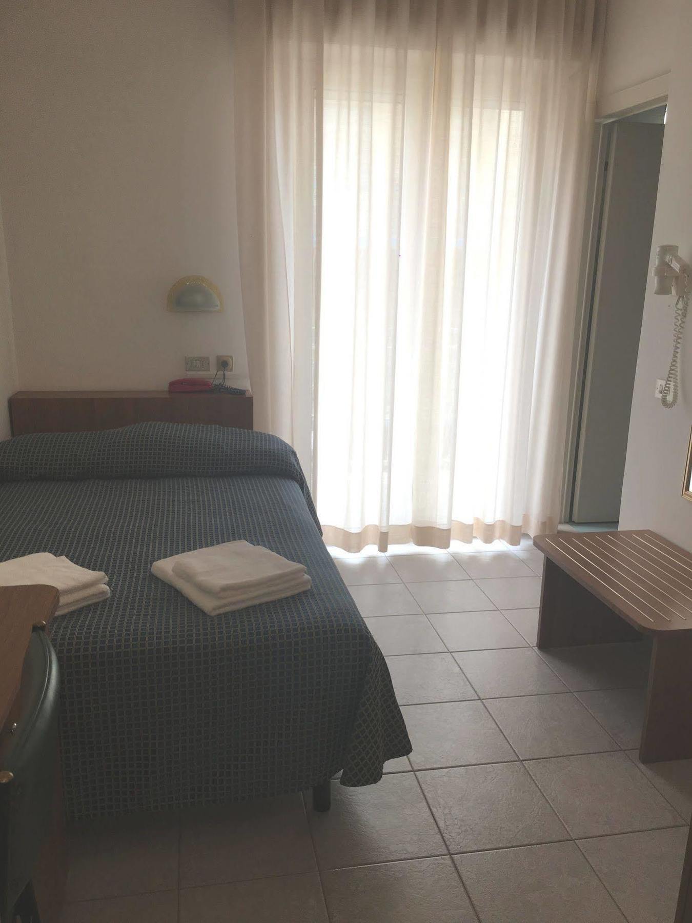 Hotel B&B Nizza Riccione Zewnętrze zdjęcie