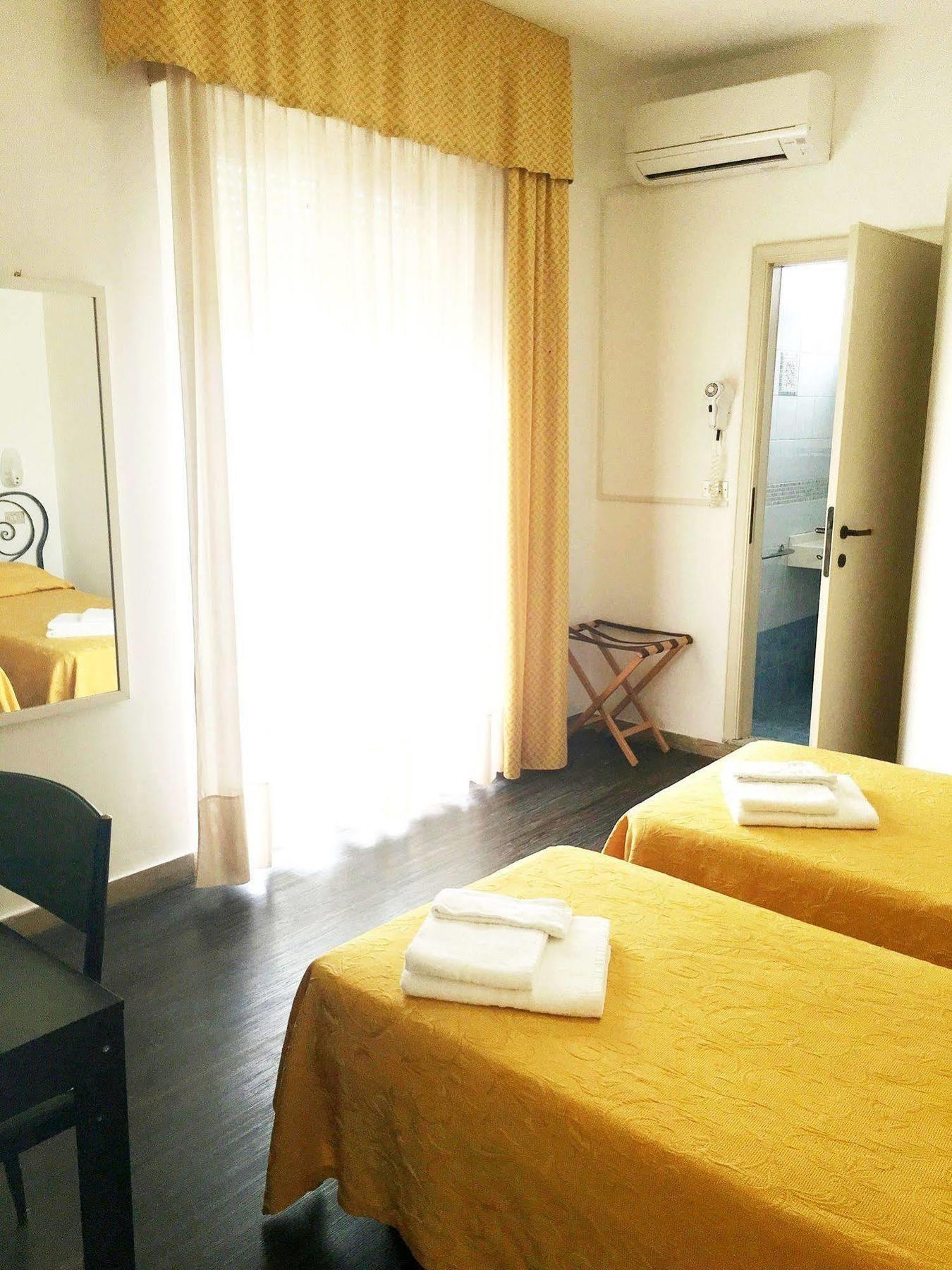Hotel B&B Nizza Riccione Zewnętrze zdjęcie